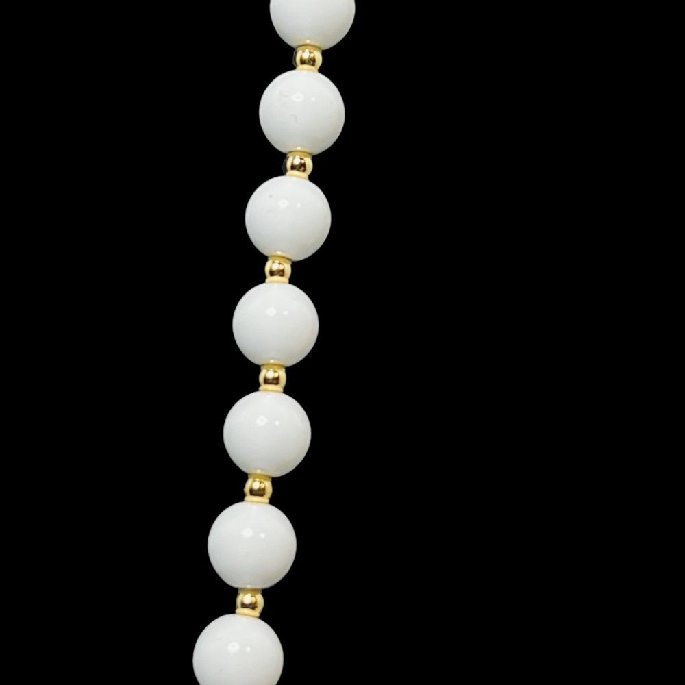 Monet White And Gold Tone Beaded Necklace (4853) - Picture 5 of 7